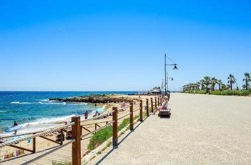 Punta Prima Apartment Sleeps 4 Pool Wifi