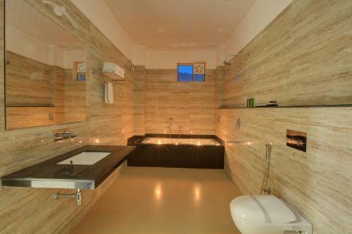 Hotel Golden Heritance
