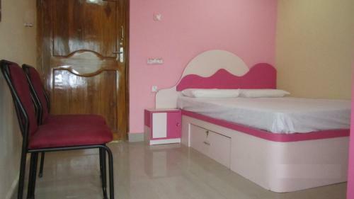 Lodge Ushasree Residency