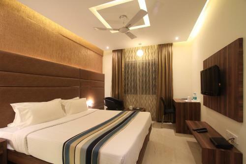 Hotel Sandesh Pride