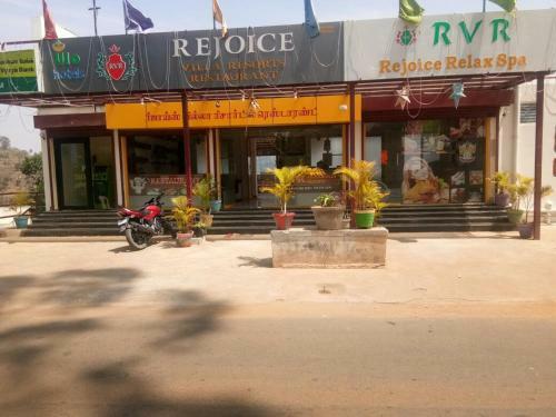 Rvr Hotels