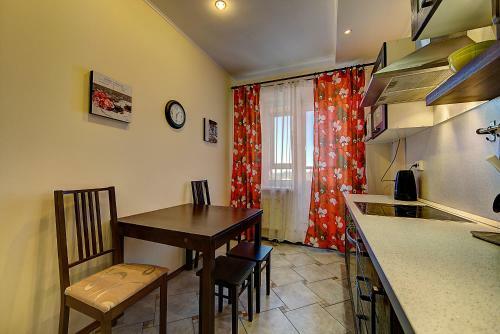Apartamento Sutkipeterburg Kolomyazhsky 15