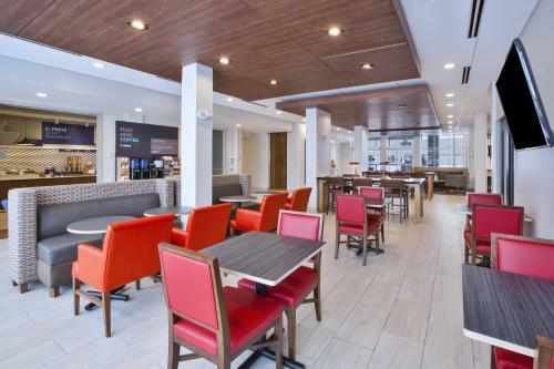 Hotel Holiday Inn Express - Auburn Hills South