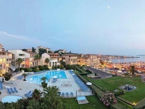 Apartment Pierre Et Vacances