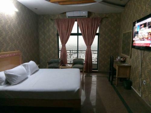 Tulip Riverside Hotel