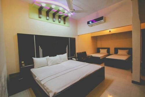 Hotel Regalia Inn