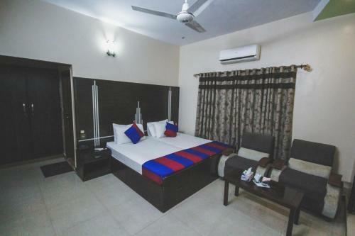 Hotel Regalia Inn