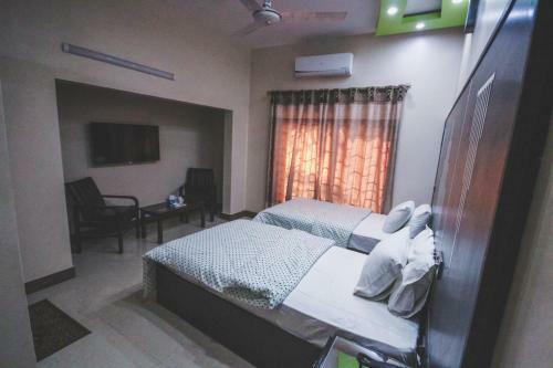 Hotel Regalia Inn