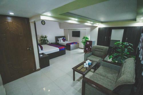 Hotel Regalia Inn