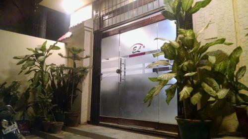 Hostal Embassy Lodge