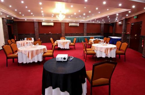 Majan Continental Hotel