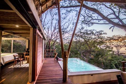 Hacienda & Ecolodge Morgan's Rock