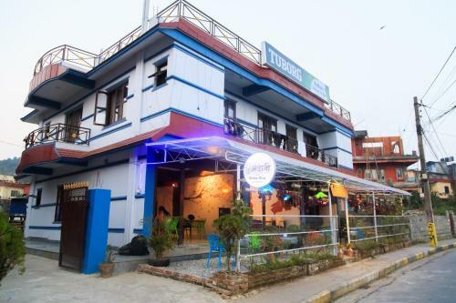 Hotel Madani