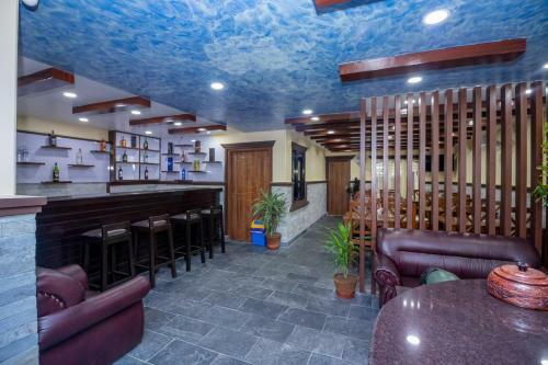 Oyo 253 Hotel Pinnacle
