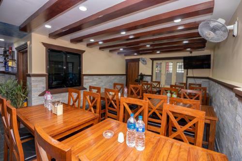 Oyo 253 Hotel Pinnacle
