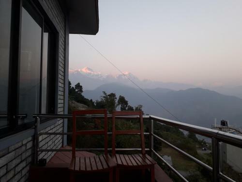 Hotel Himalayan Crown Lodge
