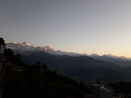 Hotel Himalayan Crown Lodge