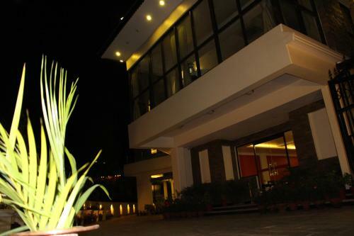 Hotel Tuki Resort