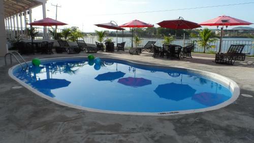 Hotel Ramada By Wyndham Tikal Isla De Flores