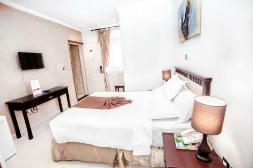 Stay Easy Hotel