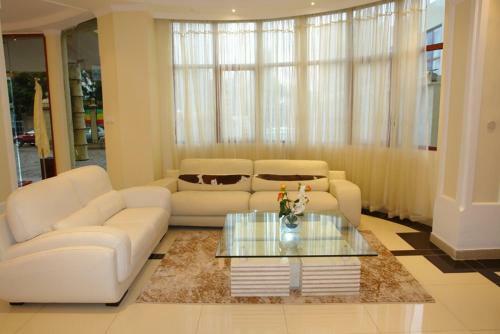 Tizeze Hotel
