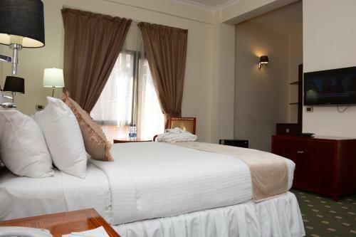 Kenenisa Hotel