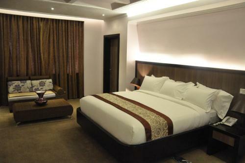 Elilly International Hotel