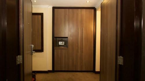 Elilly International Hotel