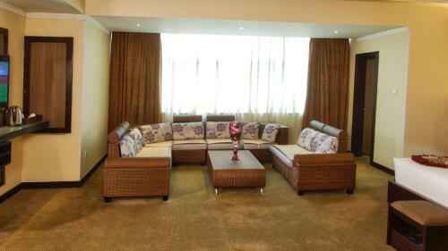Elilly International Hotel