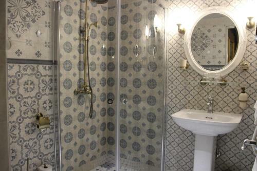 Hostal Alex Maja