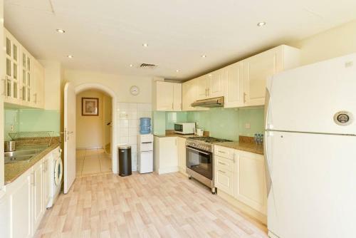 Medlock Villas