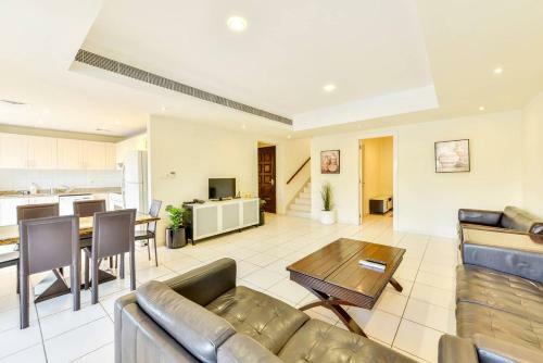 Medlock Villas