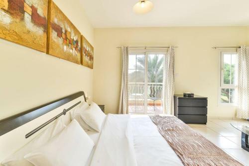 Medlock Villas