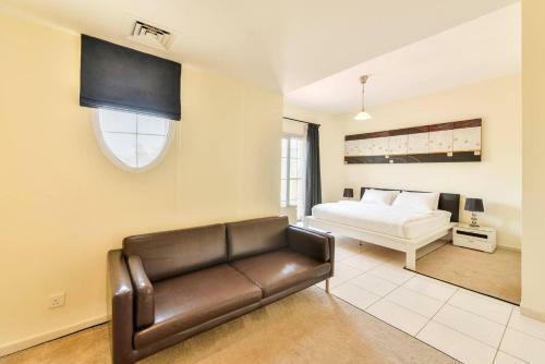 Medlock Villas