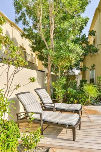 Medlock Villas