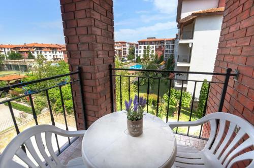 Apollon Apartments