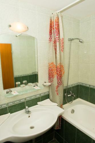 Ivana Palace Hotel