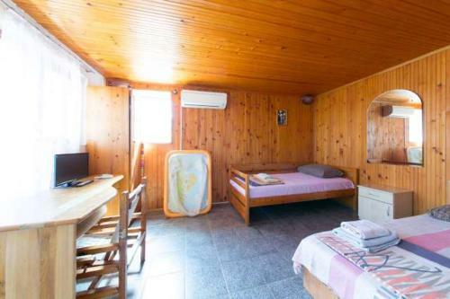 Hostal The Colony