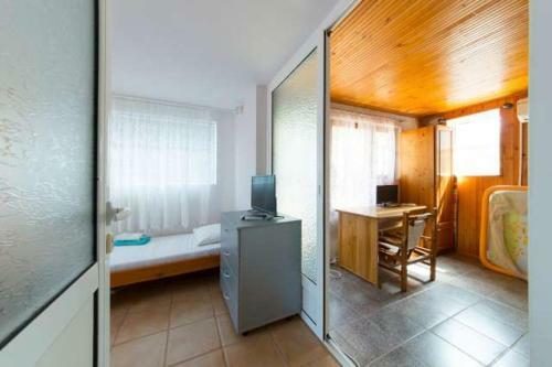 Hostal The Colony