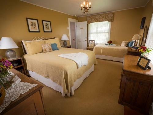Bed & Breakfast Country Willows Inn