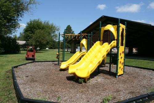 Pine Country Camping Resort