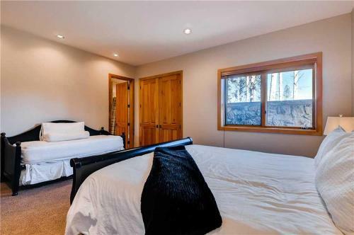 Westridge Lodge
