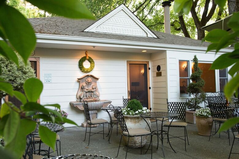 Bed & Breakfast Cottage Grove Inn