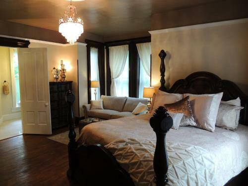 Hotel Lyons Twin Mansions