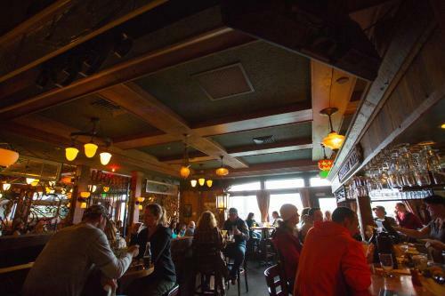 Mcmenamins Gearhart Hotel