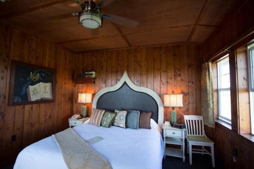 Mcmenamins Gearhart Hotel