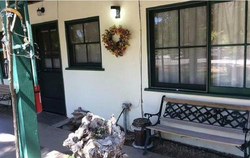 Posada Kern Riverfront Lodge