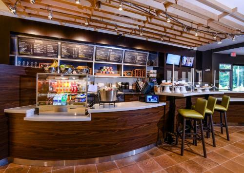 Hotel Courtyard By Marriott Lake Charles