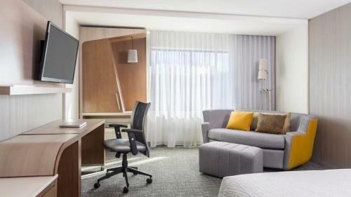 Hotel Courtyard By Marriott Lake Charles