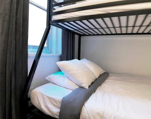 Highroad Hostel Dc